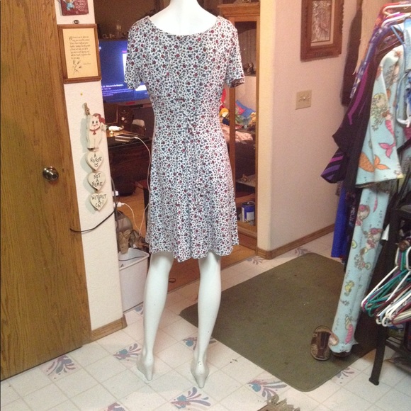 Dress - Picture 3 of 4